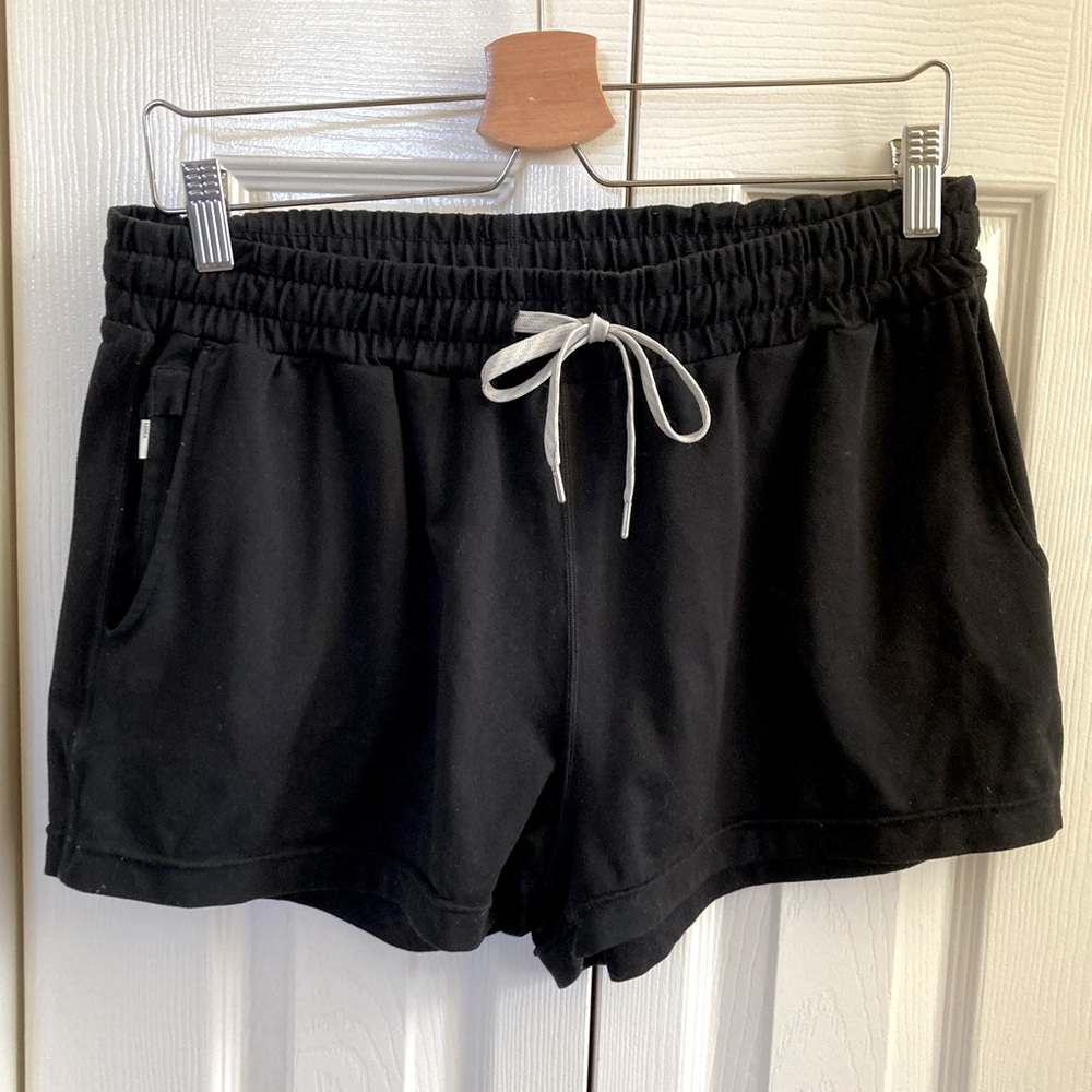 Vuori Halo Performance Shorts Black Sz L